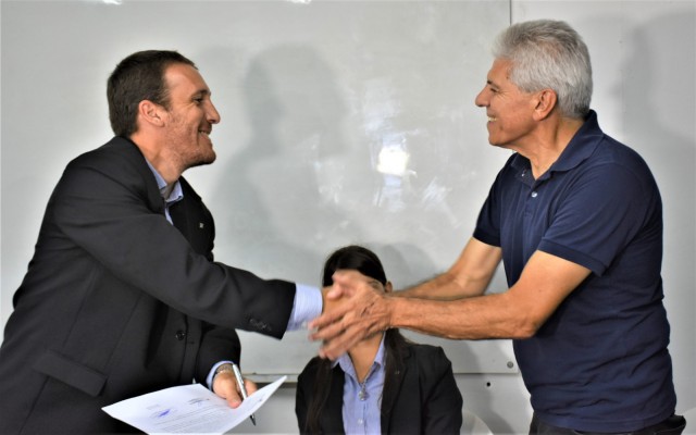 El Senador Baucero firmó convenios para la continuidad de las tecnicaturas que dicta la UTN Reconquista en San Javier