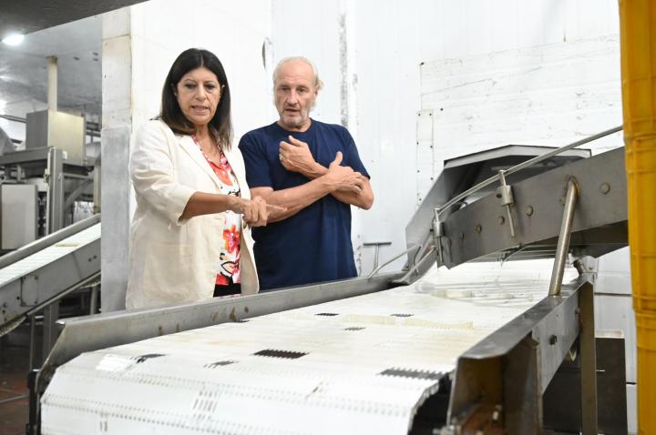 Clara García criticó “la escasa respuesta y asistencia” a la producción avícola de Santa Fe
