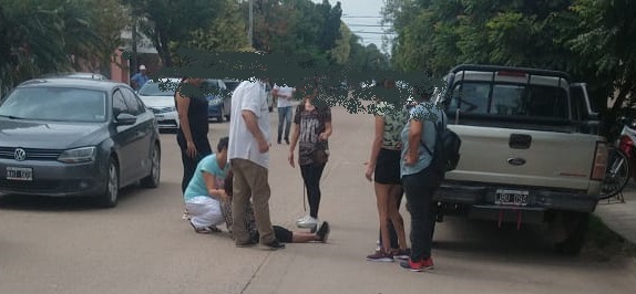 San Javier: un motociclista chocó a una señora de 72 años y la dejó tirada en la calle 