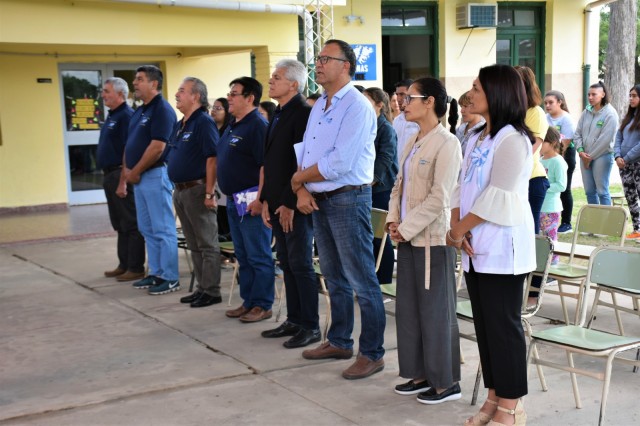Colonia Teresa: Baucero participó de la inauguración de un nuevo aula de la Escuela N° 617 y entregó un aire acondicionado