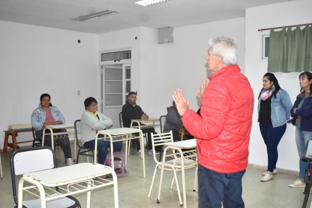 La Brava: El Senado Baucero visitó la localidad, se reunió con vecinos e instituciones y entregó aportes económicos