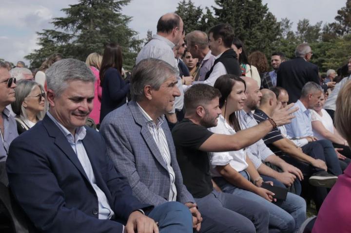 El Diputado Bastia participó de la conformación del Frente 