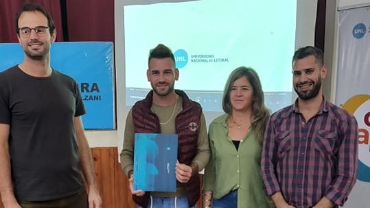 Oscar Dolzani firmó convenios con la UNL para becas culturales del programa CreArte