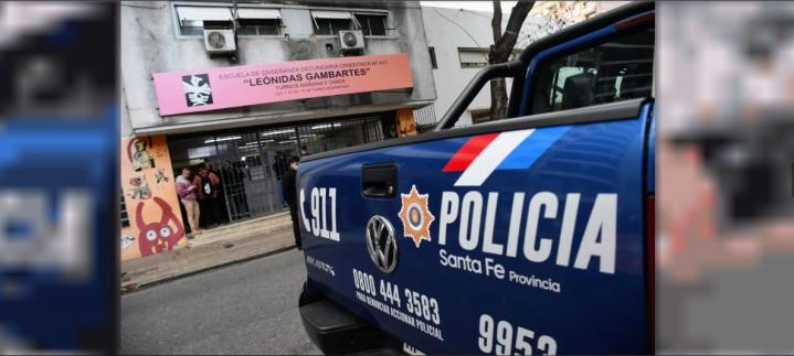 Rosario: Dos escuelas céntricas suspenden clases por amenazas mafiosas