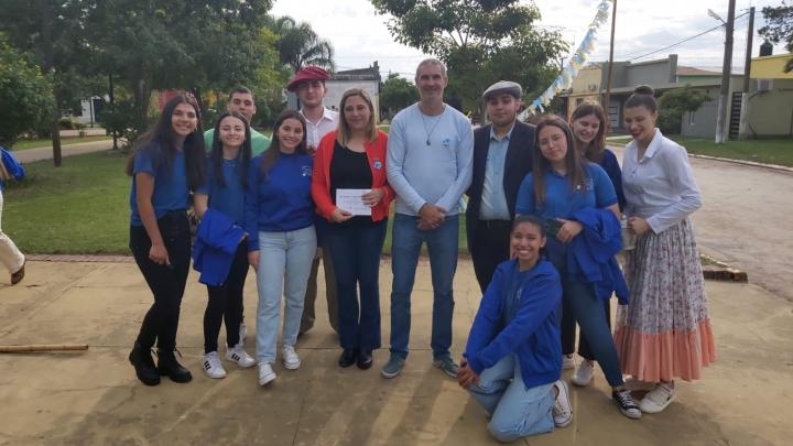Cayastá: El Senador Kaufmann entregó aportes a estudiantes de la Escuela Secundaria N° 370