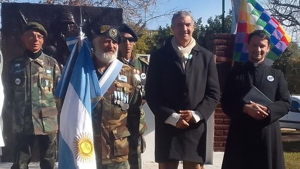 Helvecia: El Senador Kaufmann participó del acto en memoria del General Manuel Belgrano
