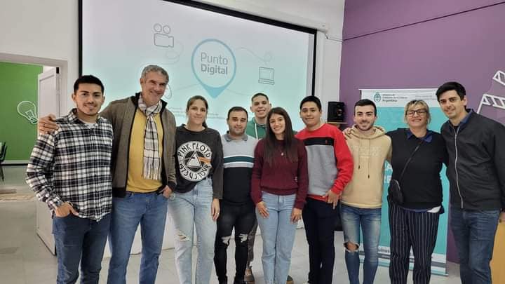 Santa Rosa: El Senador Kaufmann participó de puesta en valor y presentación de nueva tecnología del Punto Digital
