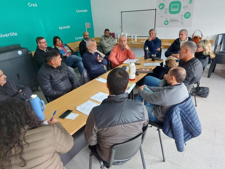 El Senador Kaufmann gestionó un encuentro entre Sec. de Recursos Hídricos y Comunas del Departamento