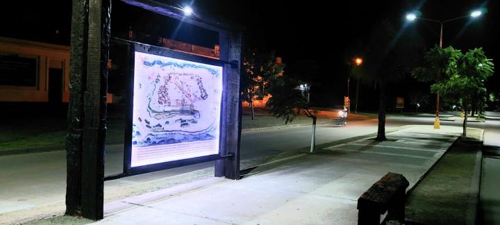 Un nuevo módulo histórico hermosea la Avenida Poeta Julio Migno de San Javier