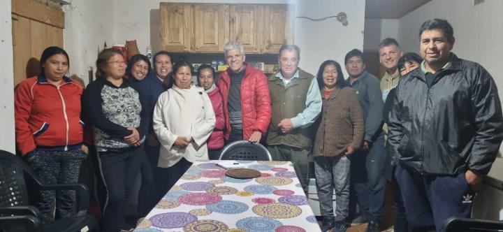 El Senador Baucero visitó vecinos de Colonia Francesa