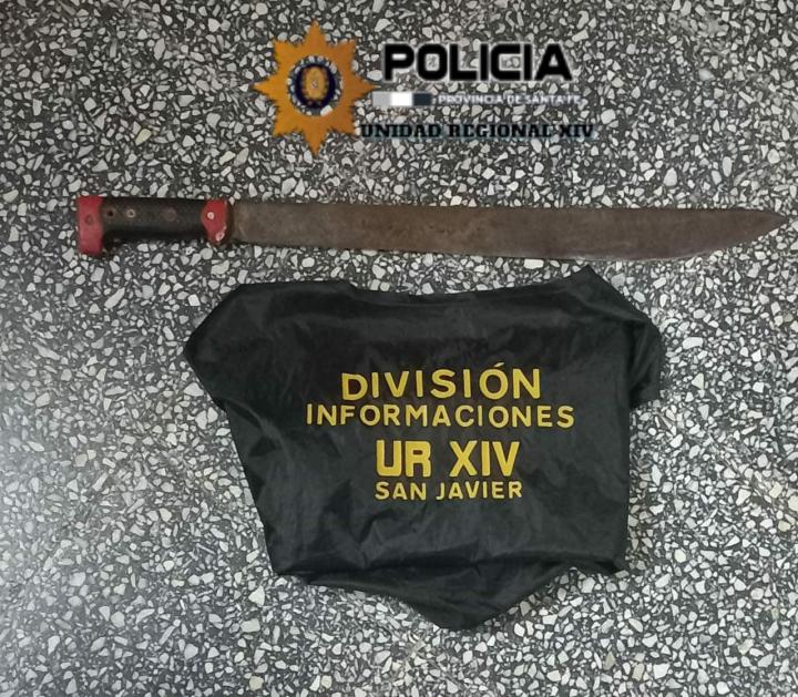 San Javier: la policía aprehendió a un joven de 21 años con un machete