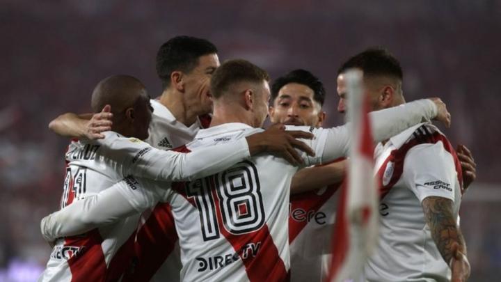 River goleó a Estudiantes y festejó un nuevo título 