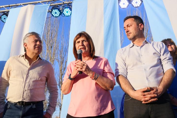 Bullrich: “para que haya un gobierno que tenga coraje tiene que haber un pueblo con coraje”