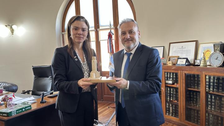 Lewandowski mantuvo un encuentro protocolar con funcionarias de la Embajada de Estados Unidos