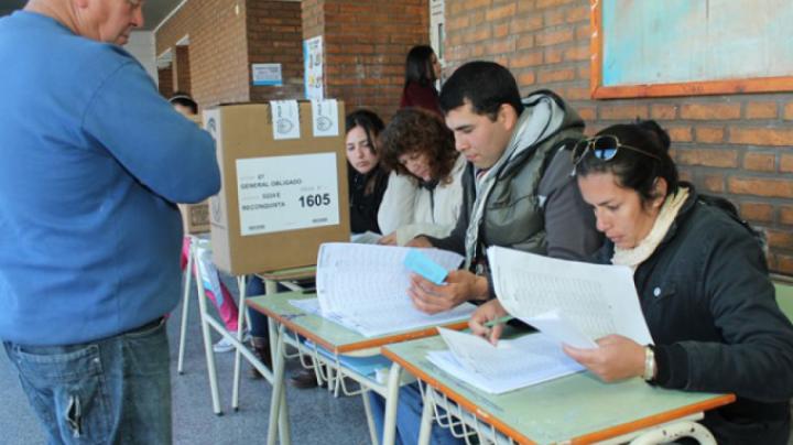 El Gobierno Santafesino efectivizará el pago el pago a las Autoridades de Mesa de las Paso Provinciales