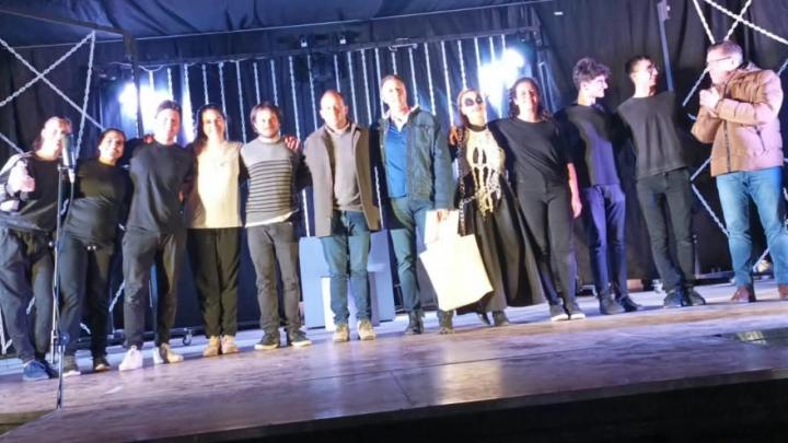 El Senador Borla participando de actividades culturales