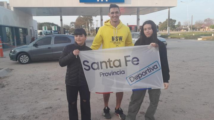 Thiara y Celina del Gimnasio Bronx partieron rumbo a Mar del Plata para participar de los Juegos Nacionales Evita