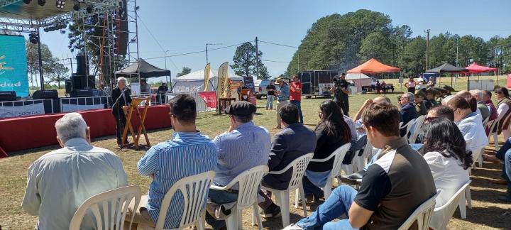 El Recorrido del Senador Baucero por la Expo Rural 2023