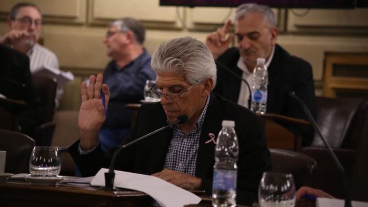 Media sanción al proyecto para de transformar Colonia Francesa en una Comuna