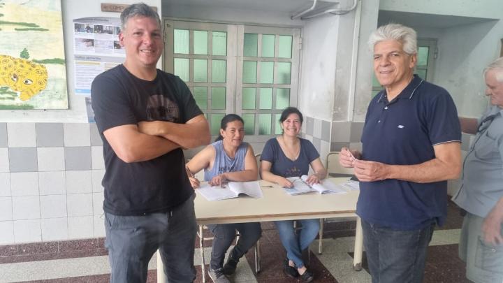 Emitieron su voto el Senador Baucero y el Concejal Eduardo Baucero