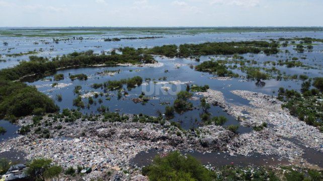 La laguna Setúbal es un basural: 