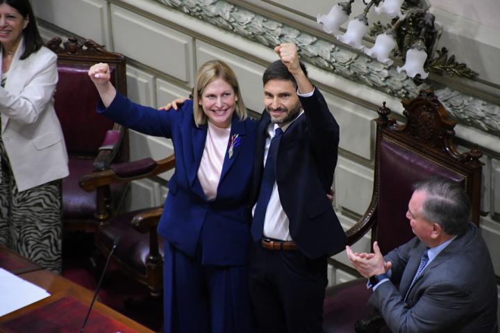 Maxi Pullaro ya es el nuevo gobernador de Santa Fe