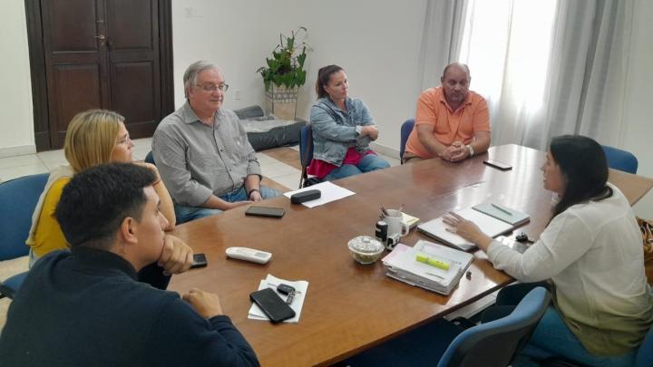 Maribel González continúa reuniendose con instituciones locales
