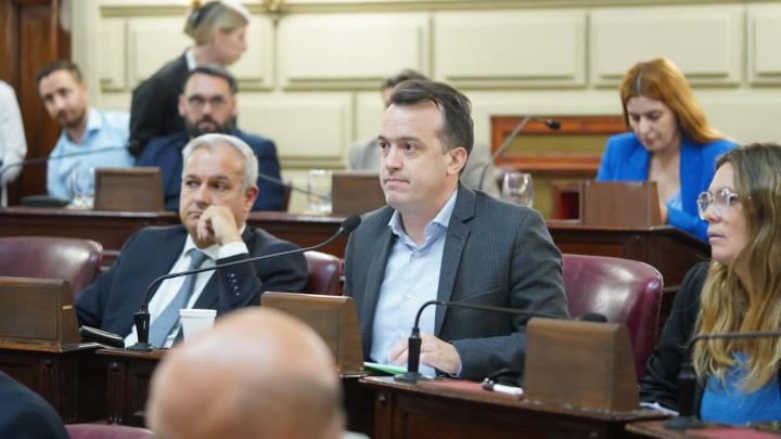 Joaquín Blanco: “el DNU de Milei es una ruptura del pacto democrático argentino”