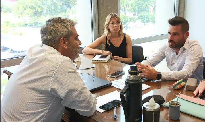 El Senador Oscar Dolzani solicitó agilizar obras de vivienda para el departamento San Javier 