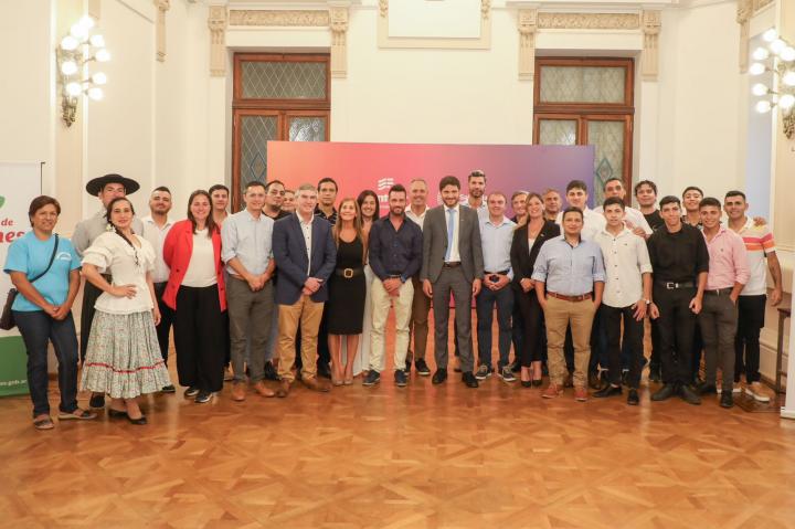 Todo listo para las fiestas del Río, del Sol, del Islero y del Pueblo