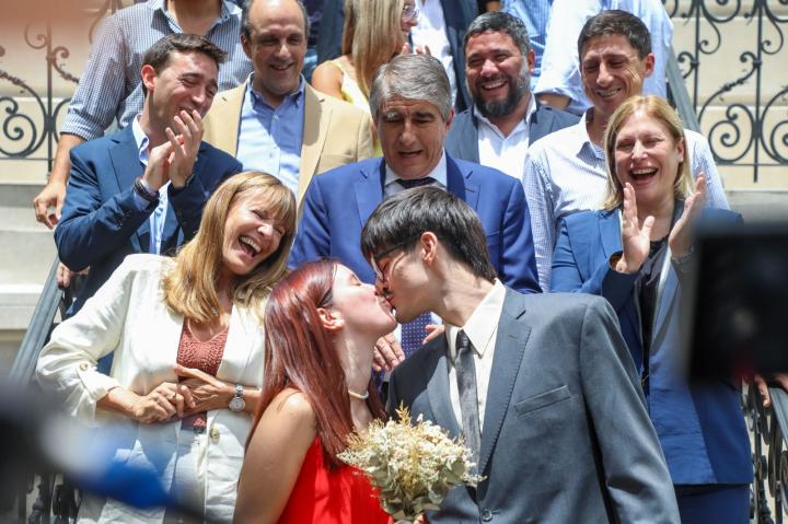 “Casate con tu ciudad como testigo”: el 14 de febrero comienzan los matrimonios civiles en espacios públicos