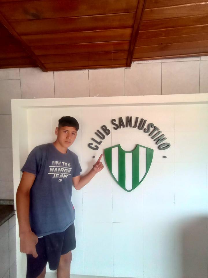 Dos jóvenes sanjavierinos son parte del Club Sanjustino