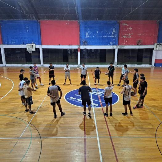 Volvió el Rojo a los entrenamientos: Primer entrenamiento del básquet en Central 