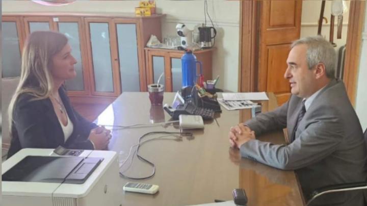 Helvecia| Vito Weiss Ackerley,  reunida con el Fiscal de Estado