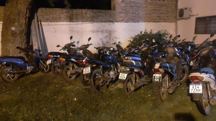 Operativos de Transito: Atropellan a personal de transito y policial 