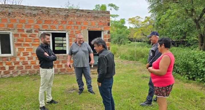 Dolzani y Vigil recorrieron el lugar donde estará el nuevo centro de salud en Yatay