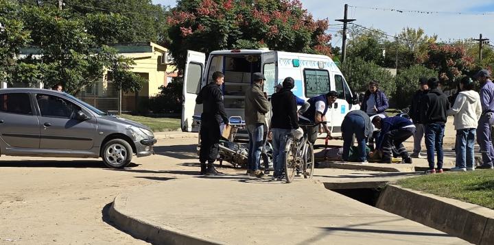 Choque en barrio Santa Rosa de San Javier