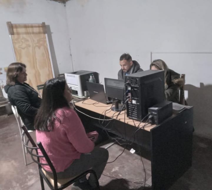 Exitoso operativo por el subsidio a la luz en Colonia Teresa 
