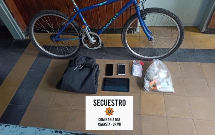 Una mujer de Cayastá imputada por tener cosas robadas y droga en su casa 