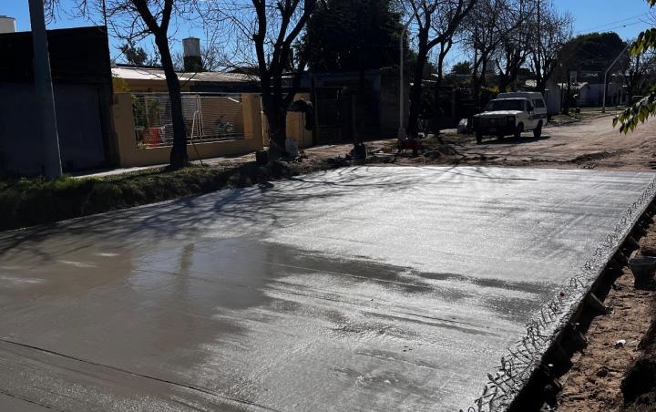 Avanzan las obras en calle Hipólito Irigoyen
