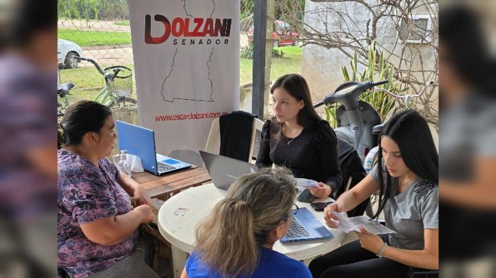Jóvenes del Senado cargaron otros 100 trámites por el subsidio a la luz