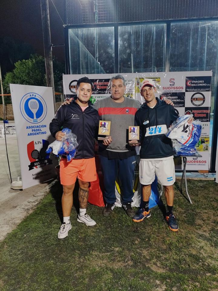 Baucero- Giménez los mejores en 4ta categoria de la Provincia de Santa Fe en paddle