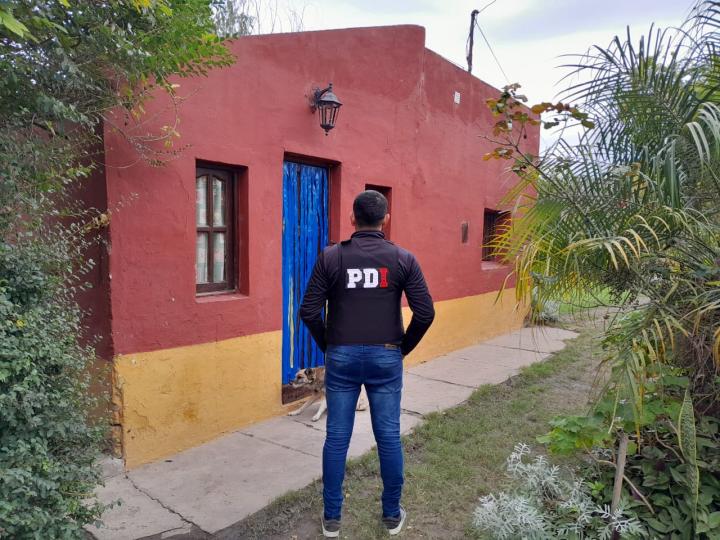 San Javier: dos sujetos detenidos por robar amenazando con un arma de fuego 