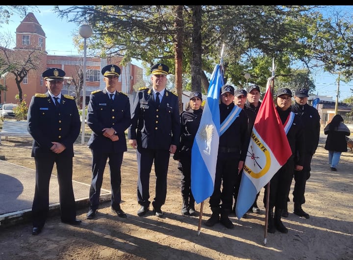 La policía de Helvecia presente en los actos por la Independencia