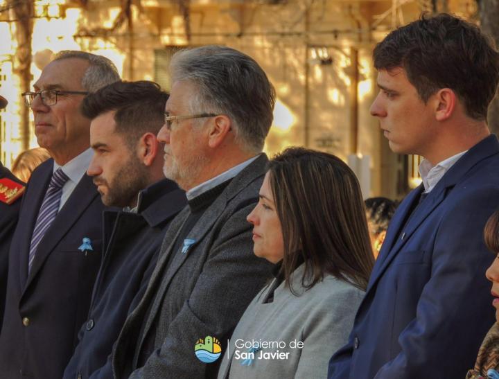 Celebración histórica en San Javier: 208° aniversario de la independencia y homenaje a bomberos y excombatientes