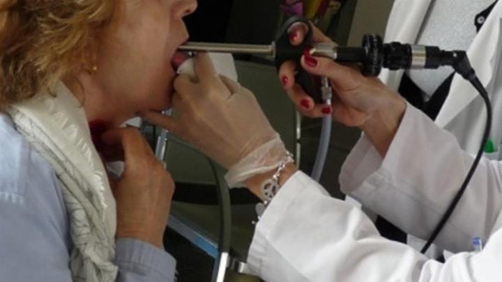 Menos licencias en el sector público santafesino: destacan un aparato médico que terminó con las falsas disfonías