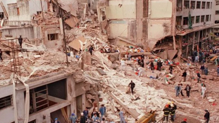 AMIA: se cumplen 30 años de uno de los atentados más brutales de la historia argentina