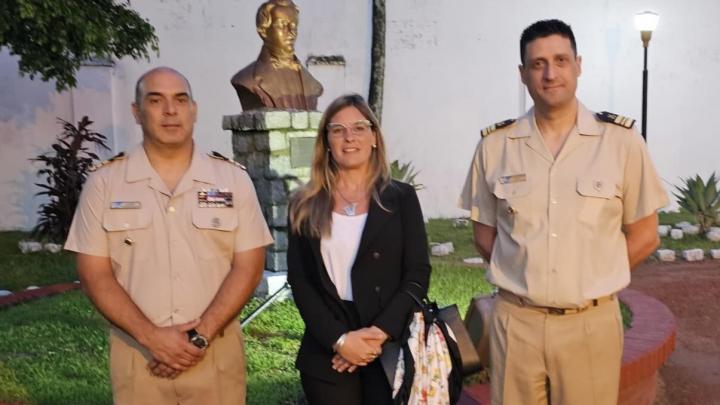 Victoria Weiss Ackerley acompañó el cambio de autoridades de la Prefectura Naval Argentina
