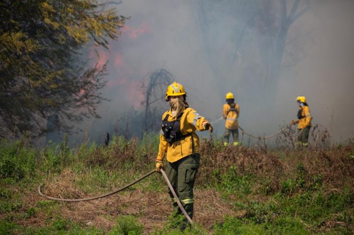 La lluvia trajo alivio frente a los incendios activos en la provincia