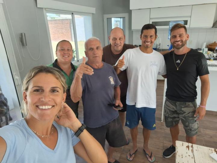 El Senador Oscar Dolzani recibió al nadador Martín Carrizo y entregó aportes al Club Huracán 